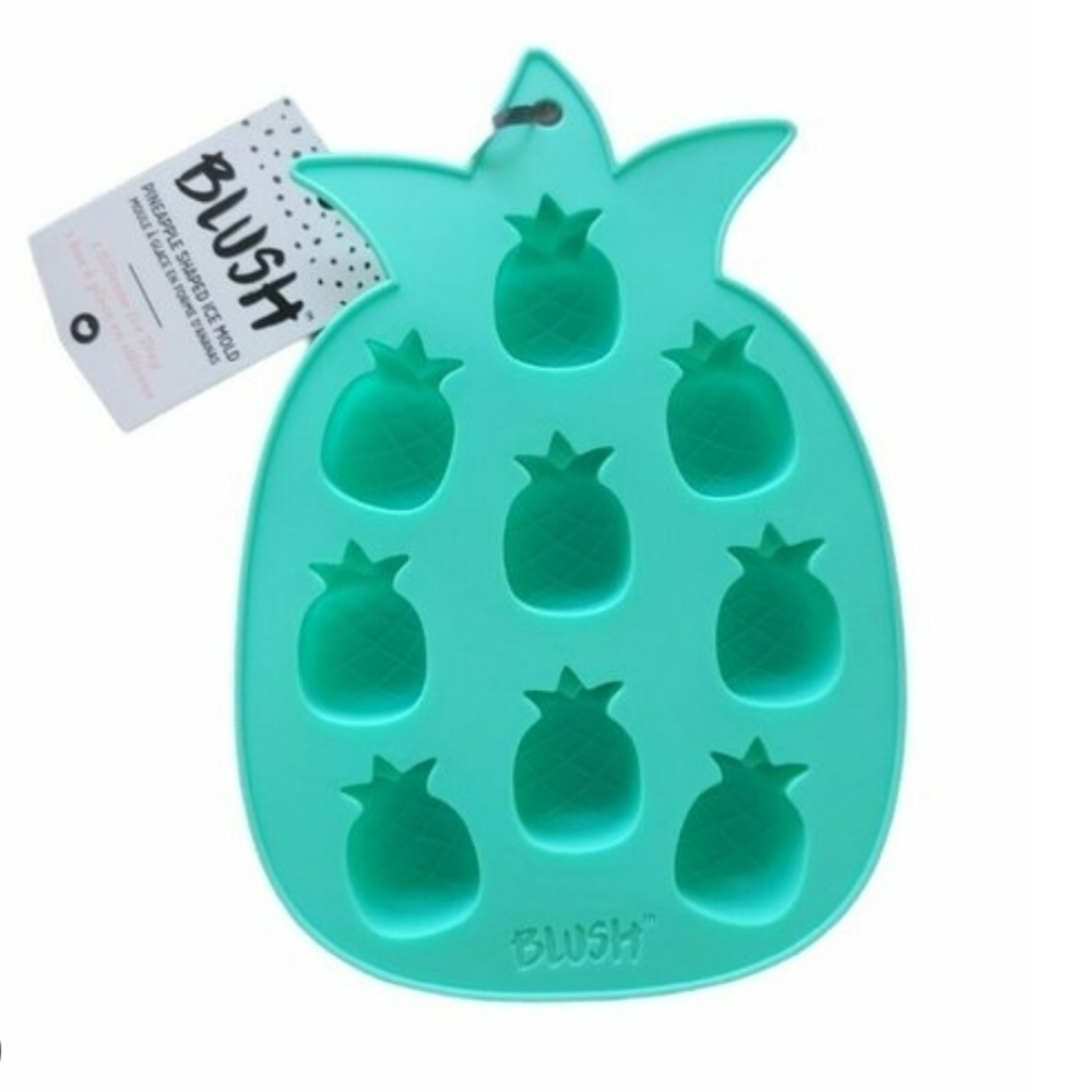 Blush Pineapple Shape Silicone Chocolate Jello Candy Ice Cube Mold Tray NWT